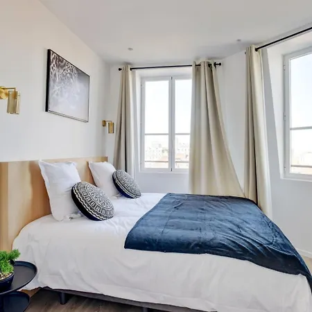 157 Sacha - Superbe Duplex à * Parigi